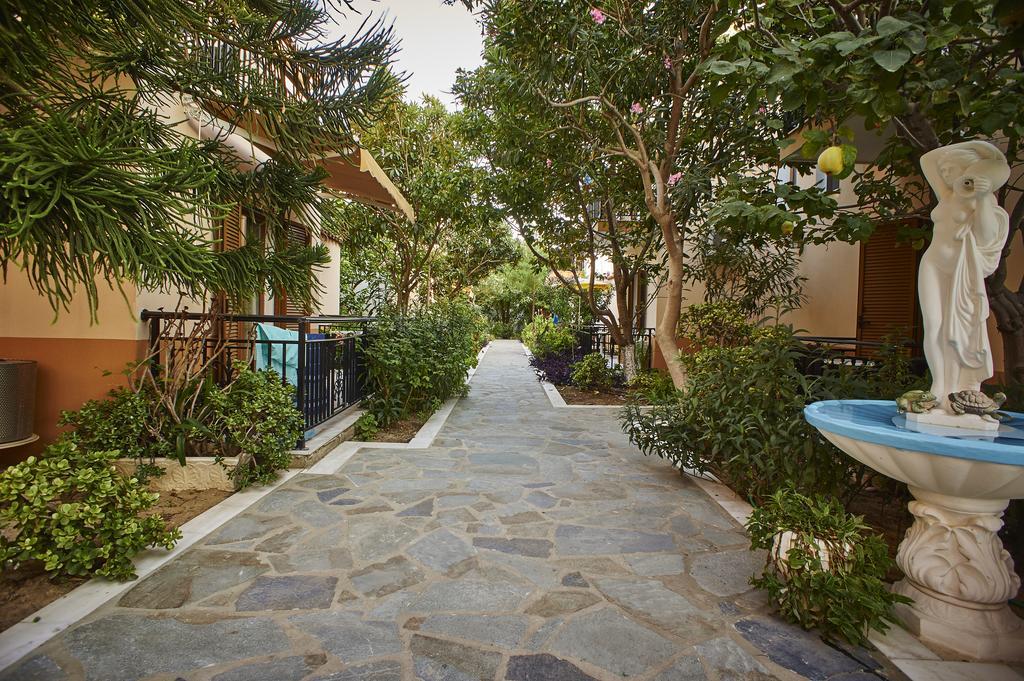Christinantzela Apartments Kokkari Dış mekan fotoğraf